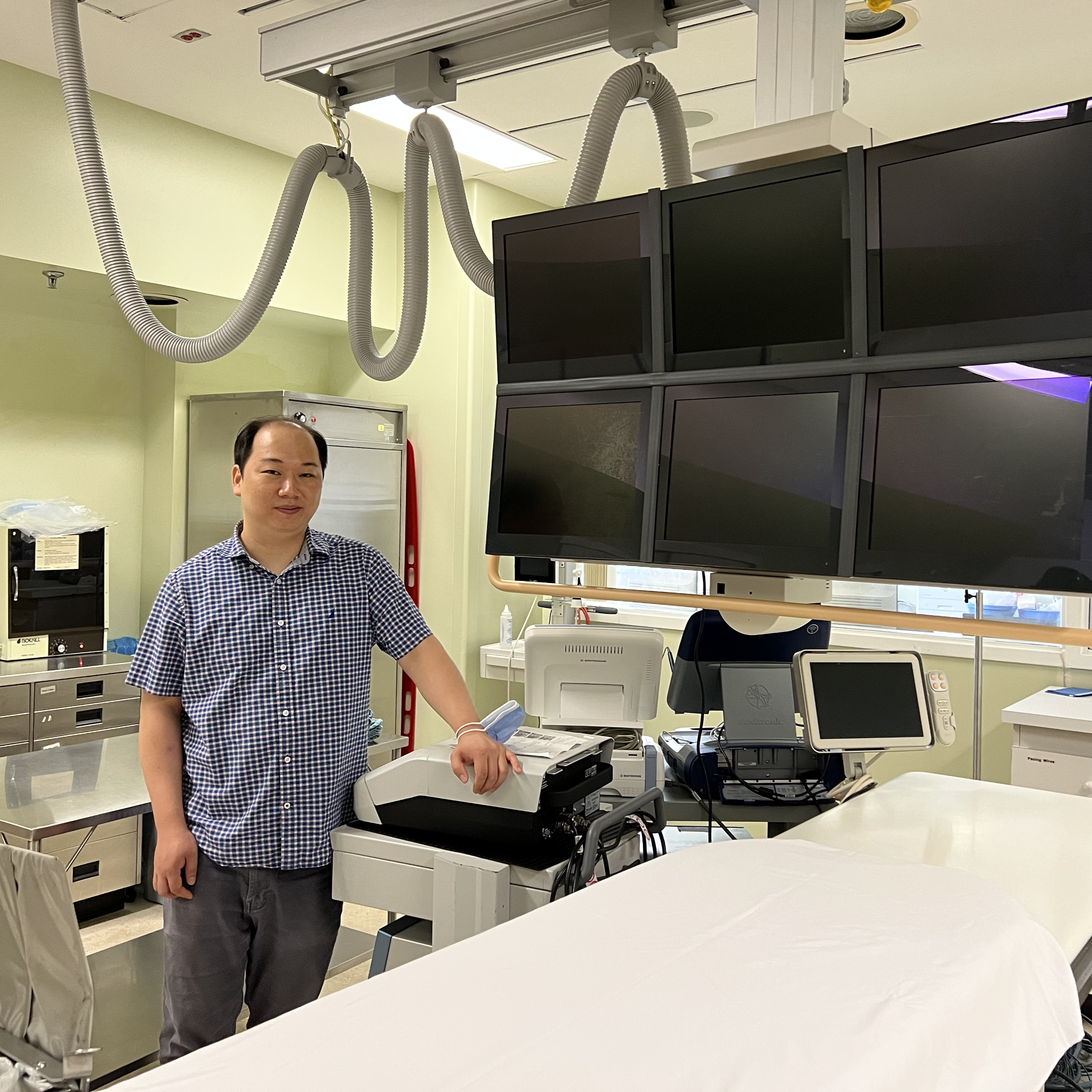 Isaac in Mount Sinai Hospital's Cardiac Catheterization Laboratory, where patients undergo pulmonary artery catheterization.